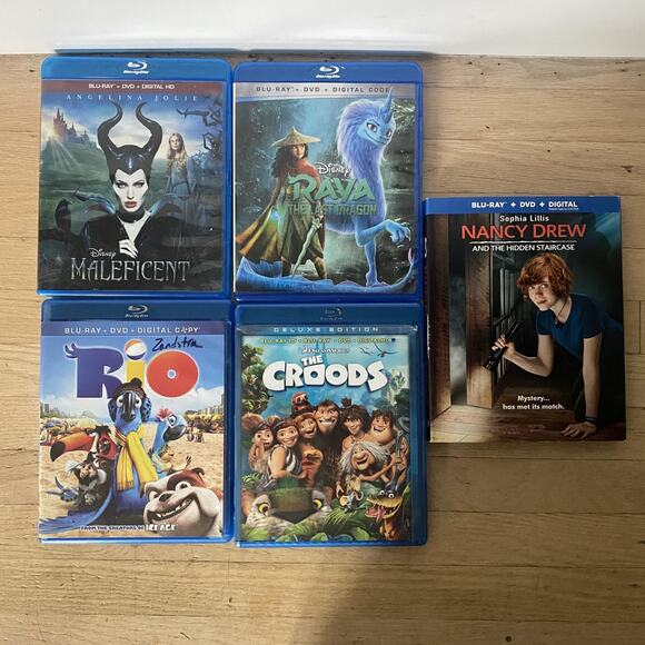 Lot 10 Blu Ray DVD Kids Family Movies - Up Tinkerbell Maleficent Rio Croods Raya - Picture 2 of 5